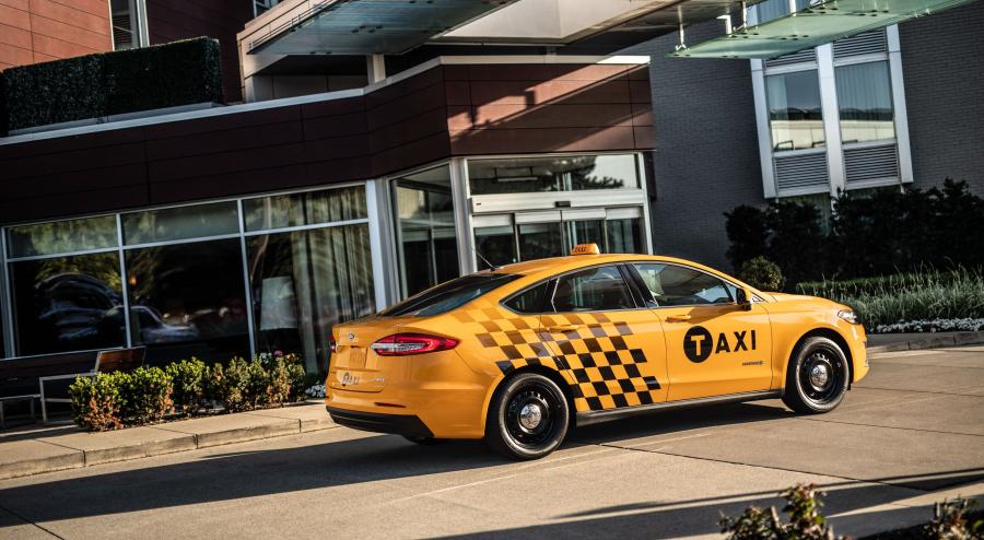  Ford Fusion Hybrid Taxi 2018 года  (NA) (фото 7 из 8)